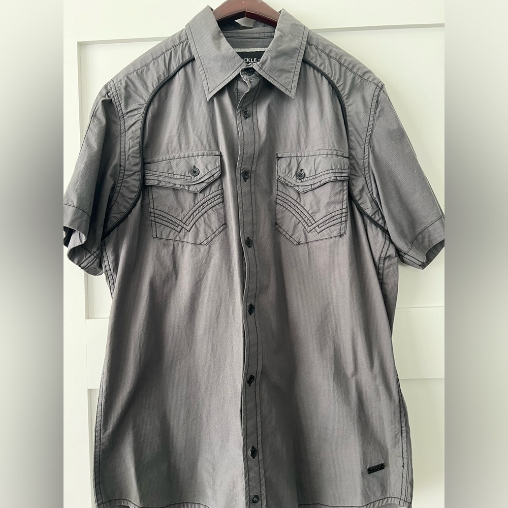 Buckle Black slim fit button down short sleeve size Large